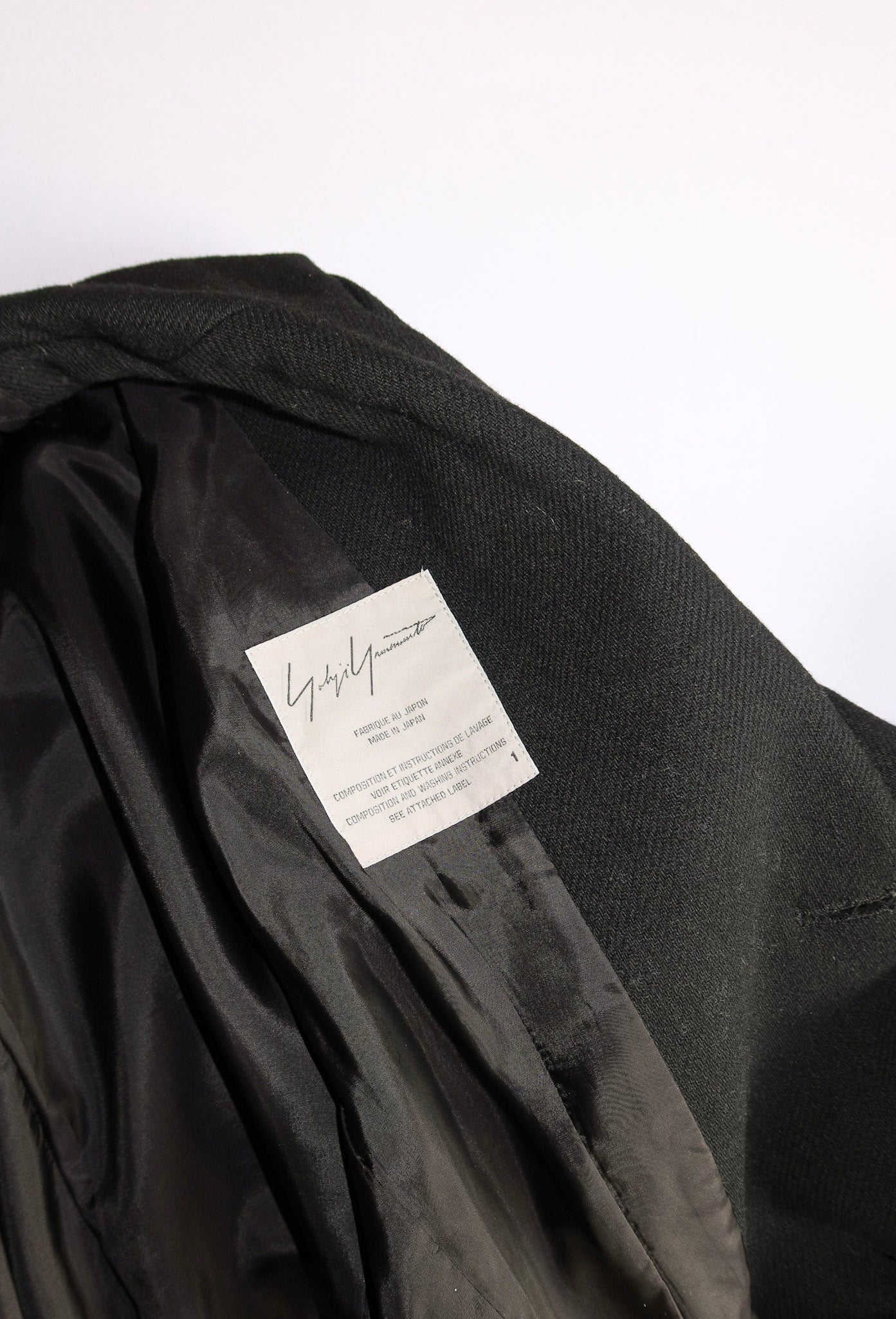 022 / Yohji Yamamoto FW 2007 Coat