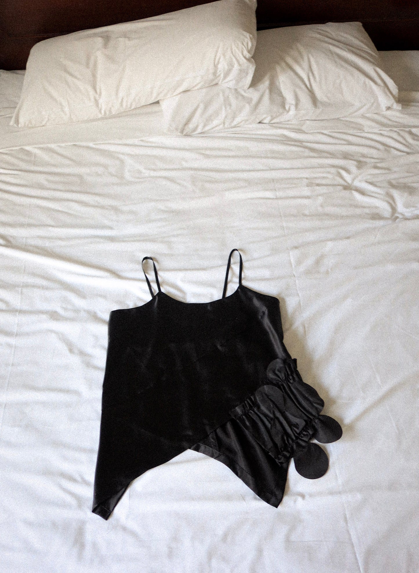 00021 / Asymmetrical Blouse