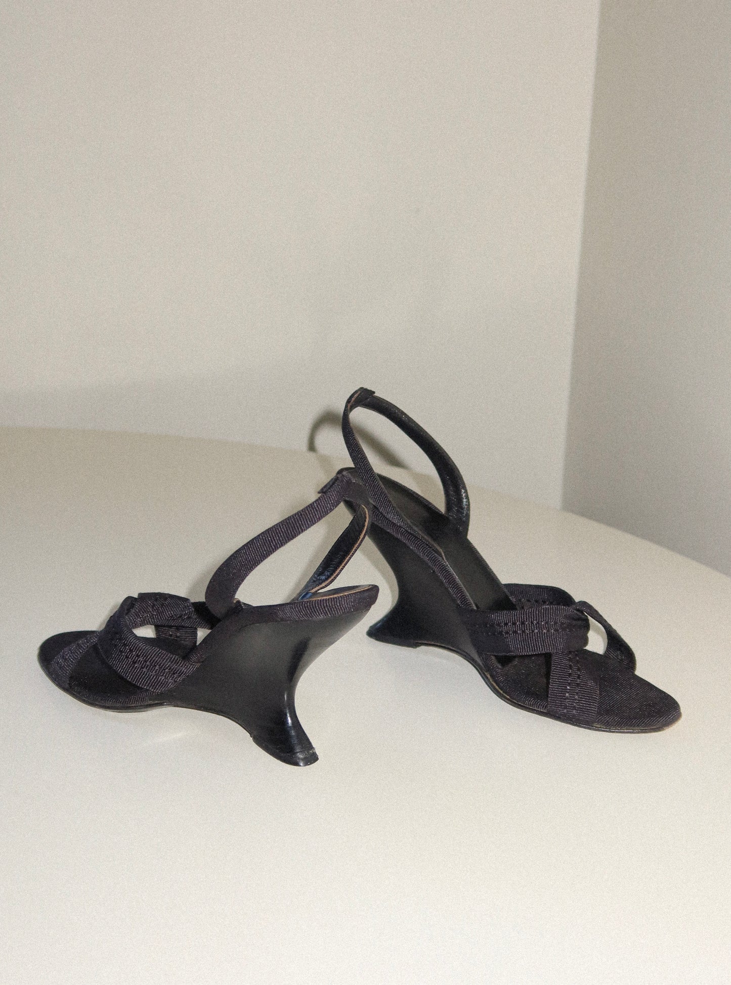 00013  / Wedges
